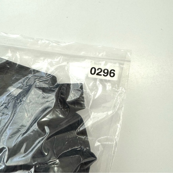 La Blanca Women’s Sz 4 Black Ruched Padded Halter Tankini Top Swimsuit Slimming - Picture 9 of 9